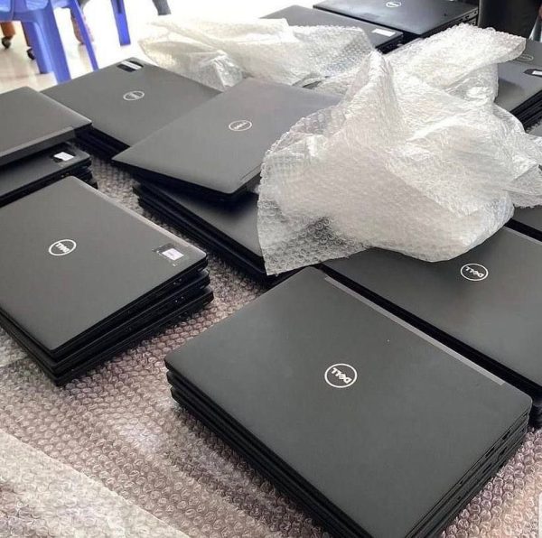 DELL LAPTOPS    (20 pieces per pallet)